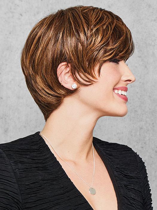 50 Best Feathered Cut Hairstyles for Women Trendy in 2022 (with FAQs)
